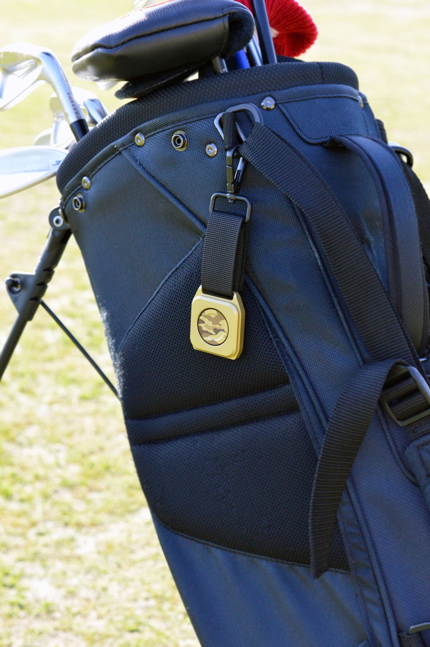Tag.01 - Magnetic Ball Mark Tag